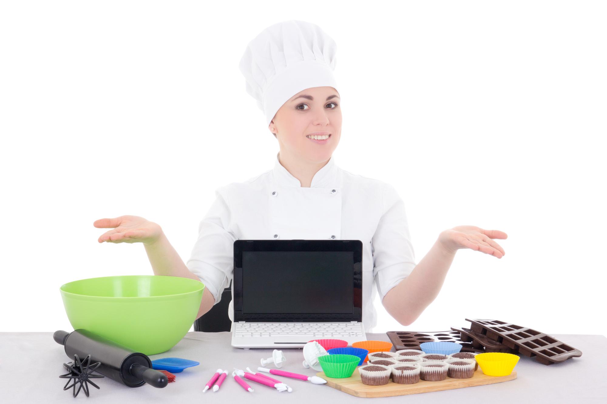 Lezione live di pasticceria con inquadratura sul dolce